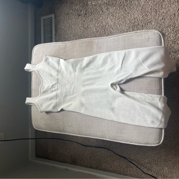 Two TikTok shop snatching body suits - Picture 4 of 4